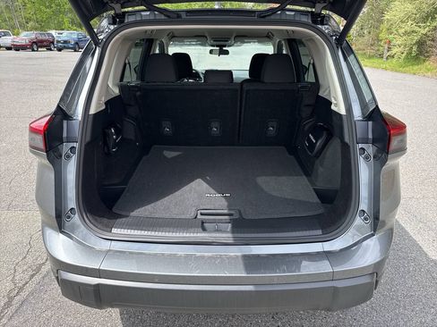 Used 2025 Nissan Rogue SV AWD/4WD image 5