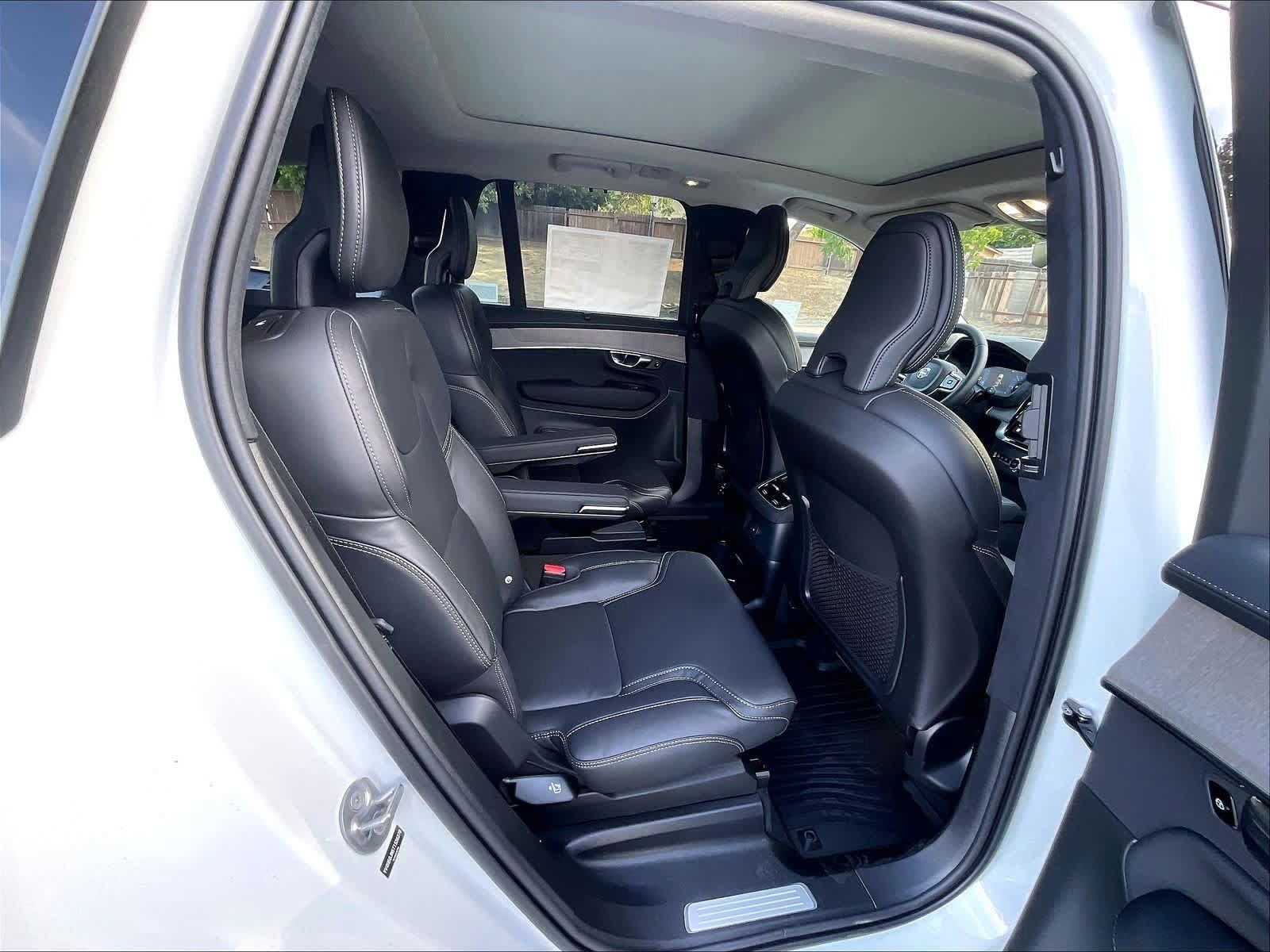 New 2026 Volvo XC90 T8 Ultra w/ Lounge Package AWD/4WD image 27