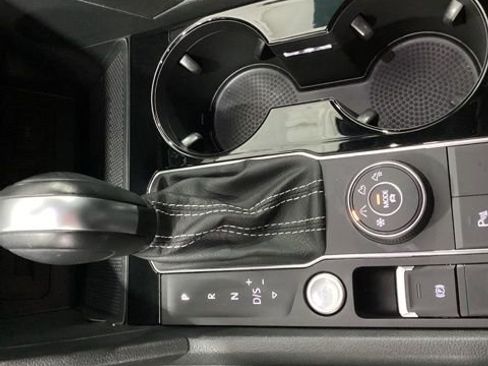 Certified 2023 Volkswagen Atlas Cross Sport SEL R-Line image 13