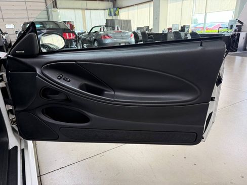 Used 2003 Ford Mustang Convertible RWD image 14