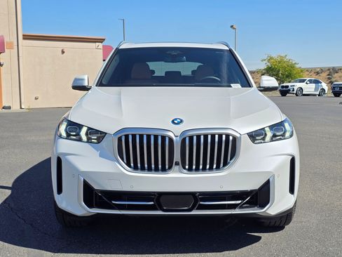 New 2026 BMW X5 xDrive50e AWD/4WD image 6