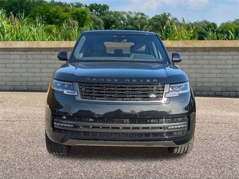 New 2026 Land Rover Range Rover Long Wheelbase SE image 2