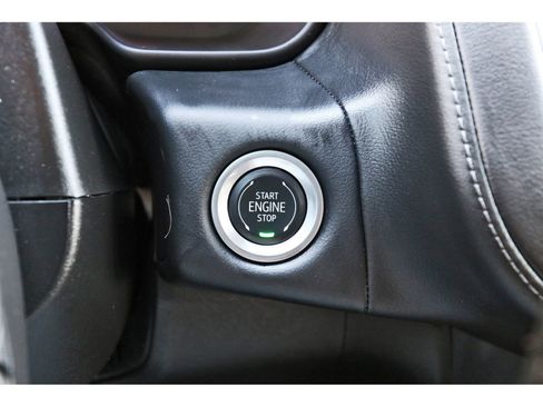 Used 2024 Chevrolet Suburban LT w/ Luxury Package image 27