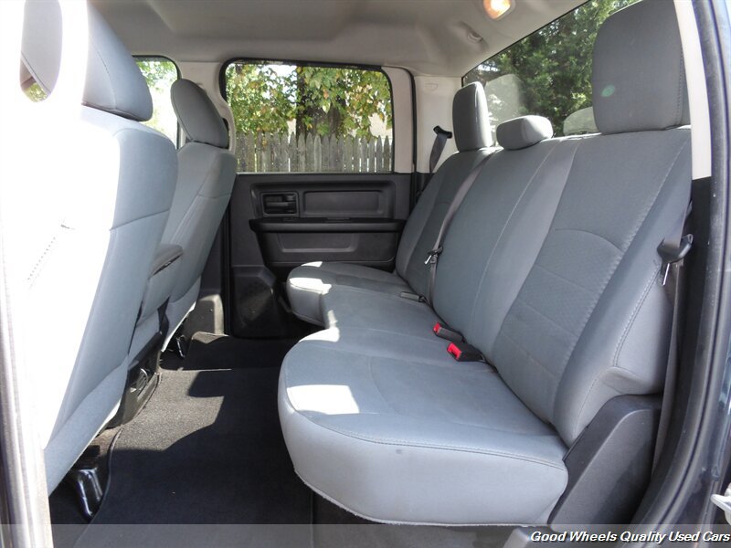 Used 2017 RAM 1500 Express w/ Express Value Package AWD/4WD image 12