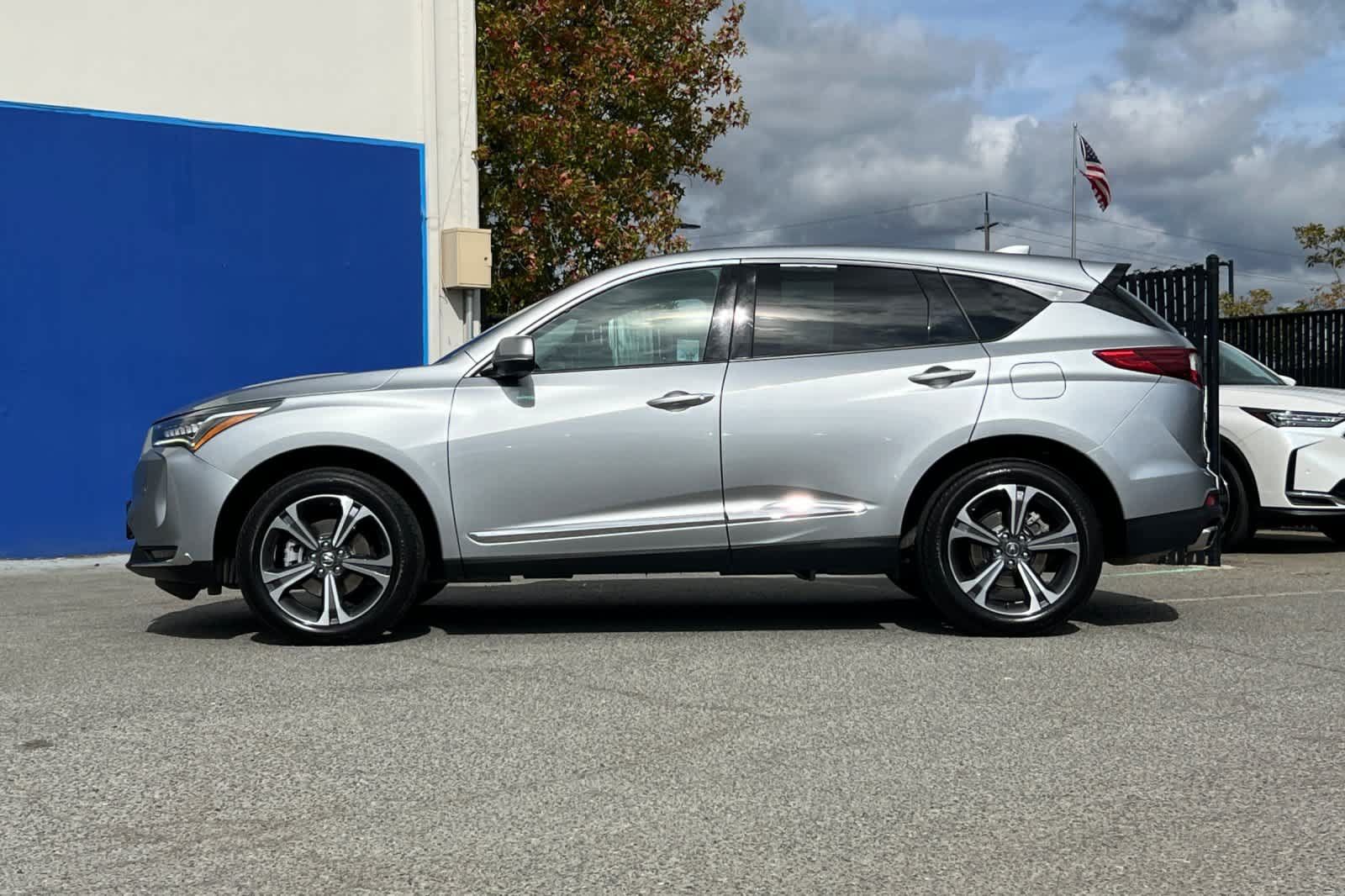 Certified 2023 Acura RDX w/ Advance Package AWD/4WD image 6