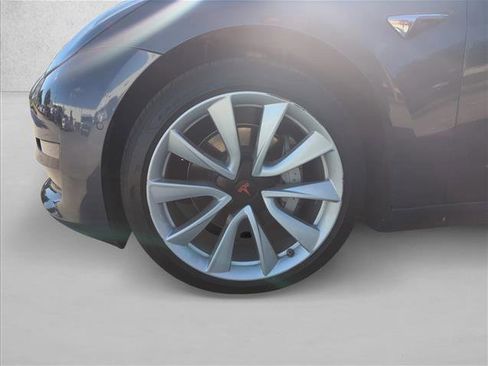 Used 2020 Tesla Model 3 Long Range image 28