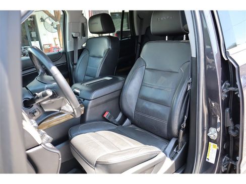 Used 2016 GMC Yukon Denali w/ Open Road Package AWD/4WD image 11