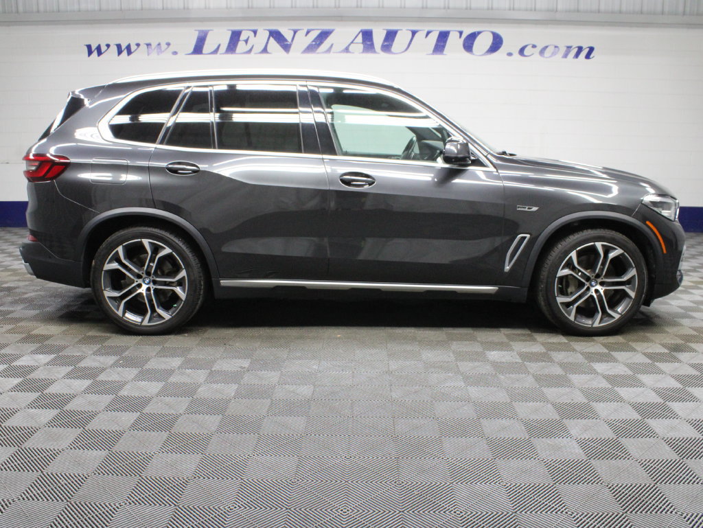 Used 2022 BMW X5 xDrive45e AWD/4WD image 2