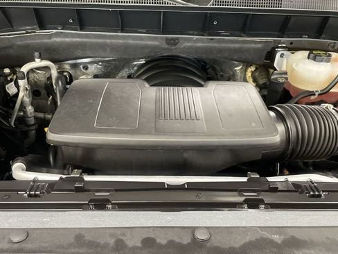 Certified 2026 Chevrolet Silverado 1500 LT AWD/4WD image 30