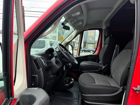 Used 2021 RAM ProMaster 2500 image 18