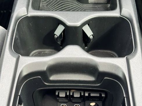 Used 2018 Honda CR-V EX image 19