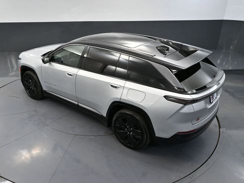 Used 2025 Jeep Wagoneer S Launch Edition image 61