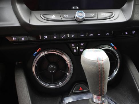 Used 2021 Chevrolet Camaro ZL1 RWD image 41