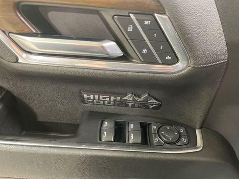 Used 2024 Chevrolet Silverado 1500 High Country w/ Technology Package image 13