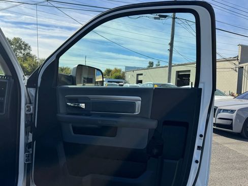 Used 2017 RAM 3500 Tradesman w/ Chrome Appearance Group image 19