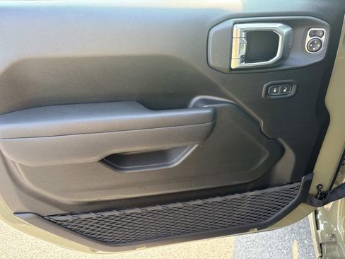 New 2025 Jeep Wrangler Sport S image 21