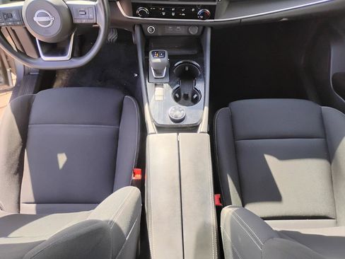 Used 2023 Nissan Rogue S AWD/4WD image 39