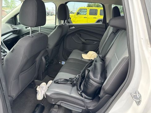 Used 2014 Ford Escape SE w/ Equipment Group 201A FWD image 13