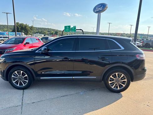 Used 2020 Lincoln Nautilus FWD w/ Equipment Group 101A image 6