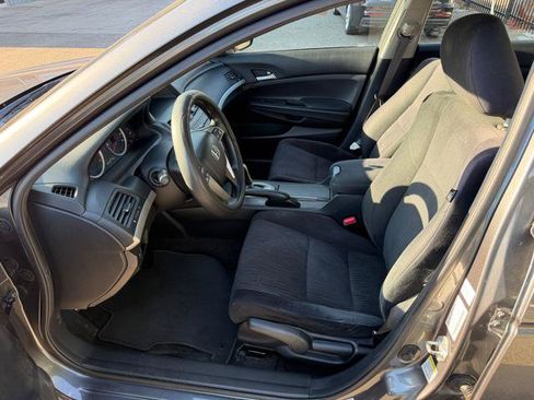 Used 2011 Honda Accord LX image 6