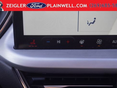 Used 2024 Ford Escape Platinum AWD/4WD image 23