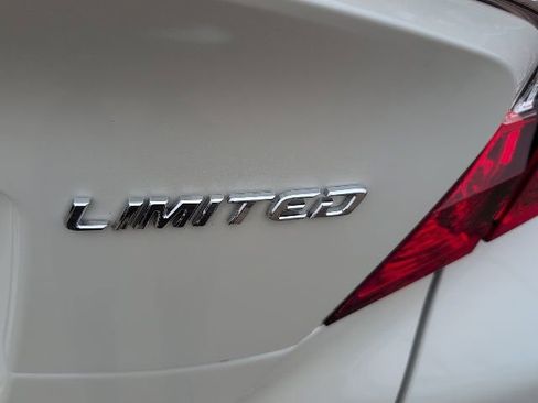 Used 2021 Toyota C-HR Limited image 19