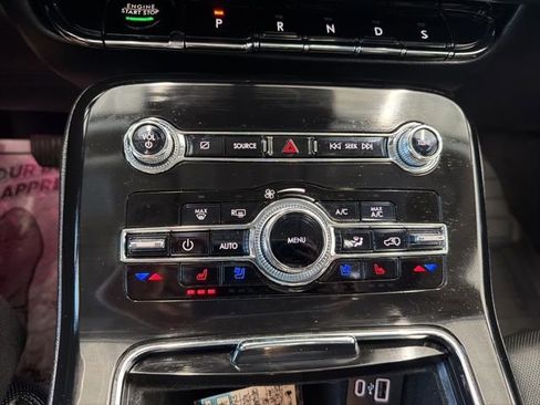 Used 2023 Lincoln Nautilus Reserve image 27