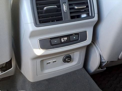 Used 2022 Audi Q5 2.0T Premium w/ Convenience Package image 23