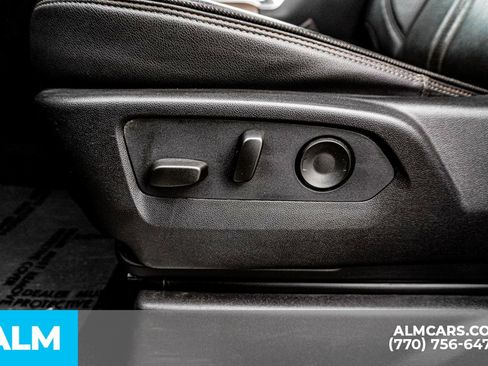 Used 2024 Chevrolet Silverado 3500 High Country image 35