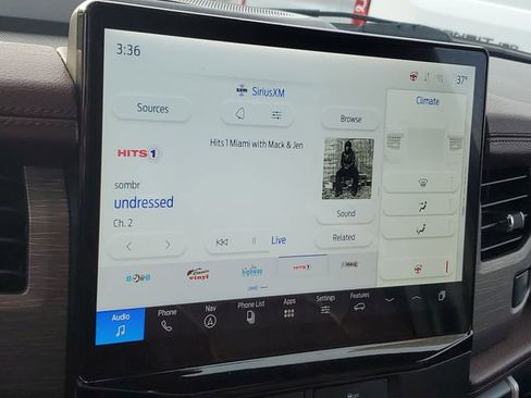 Used 2022 Ford Expedition Limited image 17