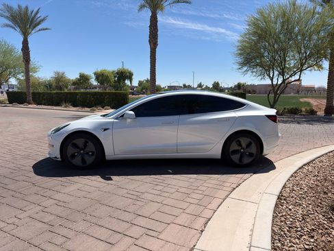 Used 2019 Tesla Model 3 Long Range image 5