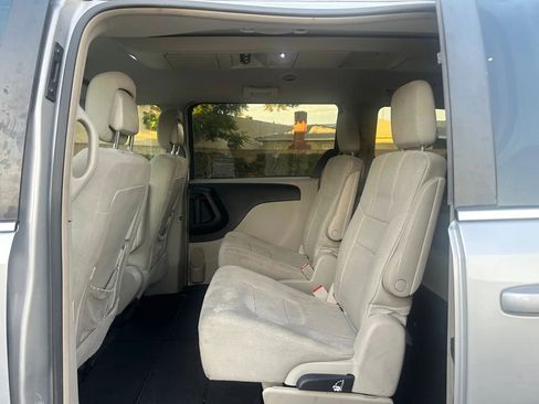 Used 2012 Dodge Grand Caravan Crew image 10