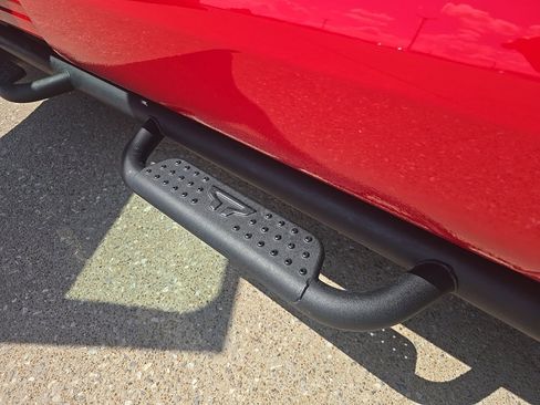 Certified 2024 Nissan Titan SV w/ SV Convenience Package image 38