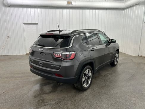 Used 2021 Jeep Compass Limited AWD/4WD image 34
