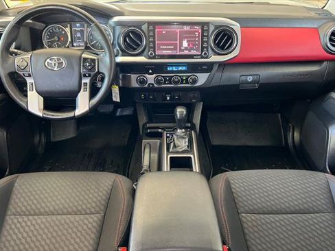 Certified 2022 Toyota Tacoma SR5 w/ Technology Package AWD/4WD image 3