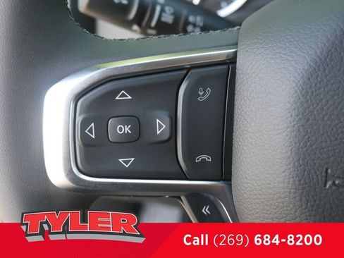New 2026 RAM 1500 4x4 Crew Cab image 26