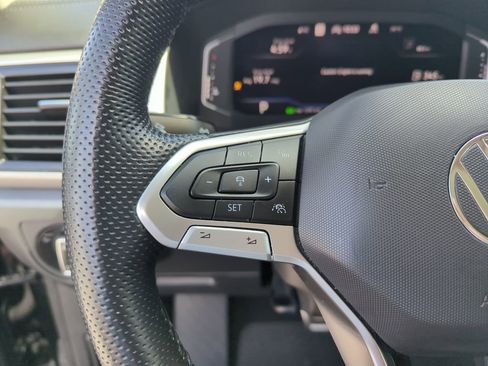 Used 2023 Volkswagen Atlas SEL Premium image 20