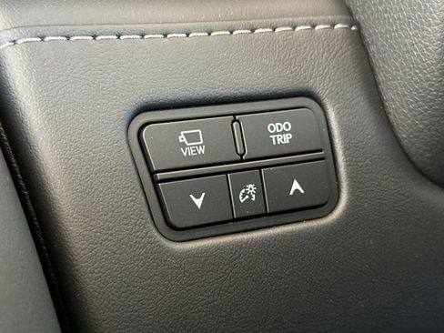 Used 2026 Lexus LX 700h Luxury AWD/4WD image 31