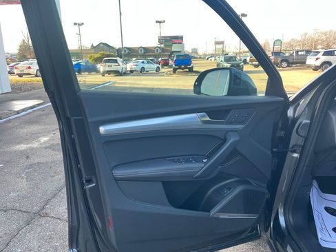 Used 2025 Audi Q5 2.0T Premium Plus image 11