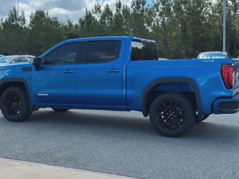 Used 2023 GMC Sierra 1500 Elevation AWD/4WD image 6