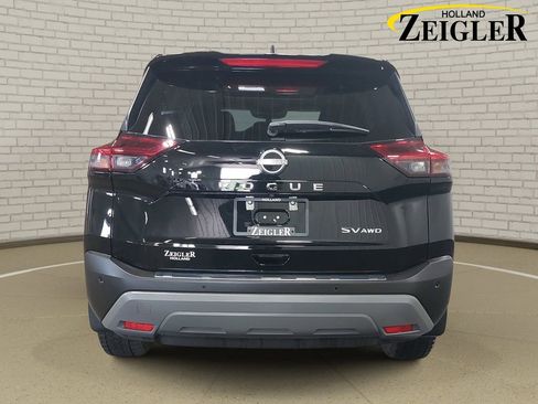 Used 2023 Nissan Rogue SV w/ SV Premium B Package AWD/4WD image 6