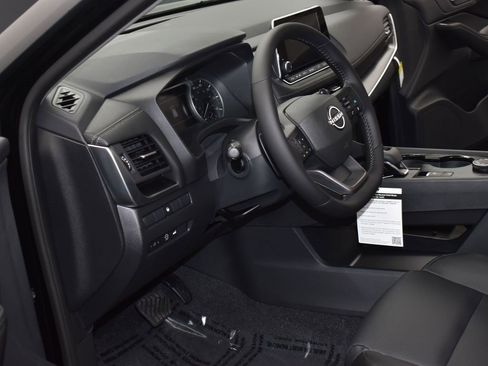 New 2026 Nissan Rogue SV w/ SV Premium Package image 7