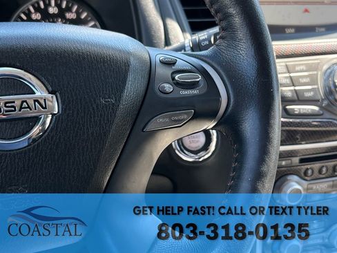 Used 2020 Nissan Pathfinder SL image 41