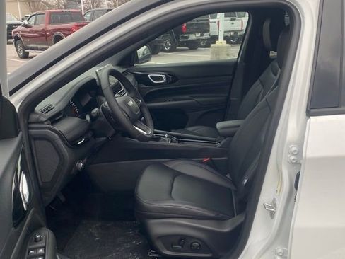 New 2026 Jeep Compass Limited image 15