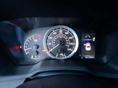 Used 2021 Toyota Corolla LE image 15