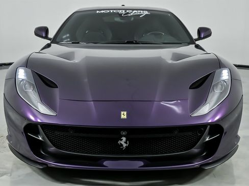 Used 2019 Ferrari 812 Superfast image 5
