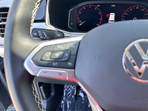 Used 2025 Volkswagen Taos SEL w/ Black Wheel Plus Package AWD/4WD image 19