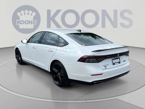 Used 2023 Honda Accord Sport image 4