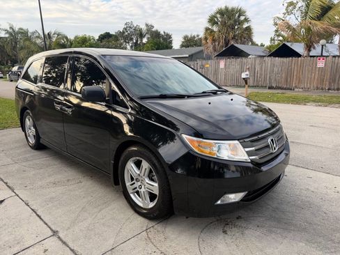 Used 2011 Honda Odyssey Touring image 8