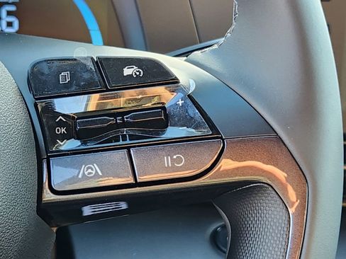 New 2025 Hyundai Elantra Sport image 32